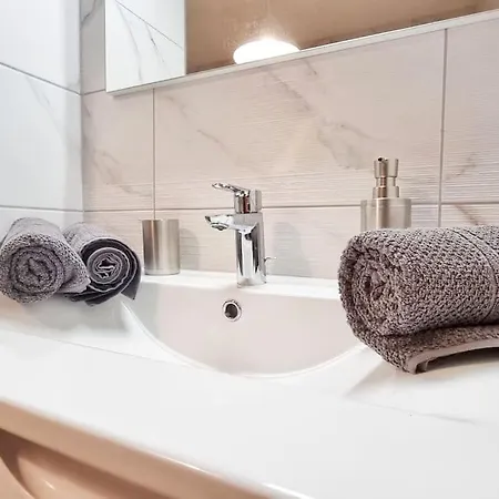 New - Le Modern One At Swiss Border Saint-Louis (Haut-Rhin)